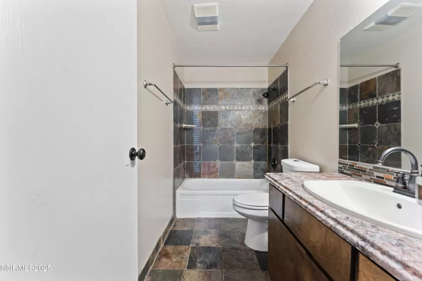 2955 Lakeside, Reno, Nevada 89509, 2 Bedrooms Bedrooms, ,2 BathroomsBathrooms,Residential,Residential,Lakeside,250053084