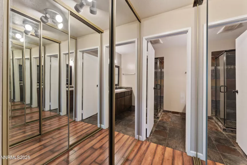 2955 Lakeside, Reno, Nevada 89509, 2 Bedrooms Bedrooms, ,2 BathroomsBathrooms,Residential,Residential,Lakeside,250053084