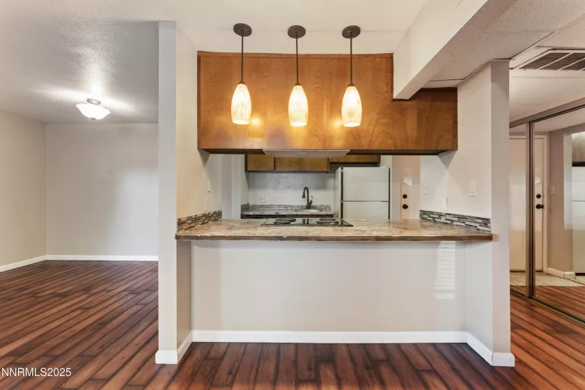 2955 Lakeside, Reno, Nevada 89509, 2 Bedrooms Bedrooms, ,2 BathroomsBathrooms,Residential,Residential,Lakeside,250053084