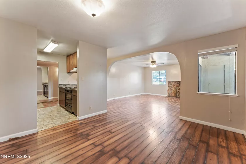 2955 Lakeside, Reno, Nevada 89509, 2 Bedrooms Bedrooms, ,2 BathroomsBathrooms,Residential,Residential,Lakeside,250053084