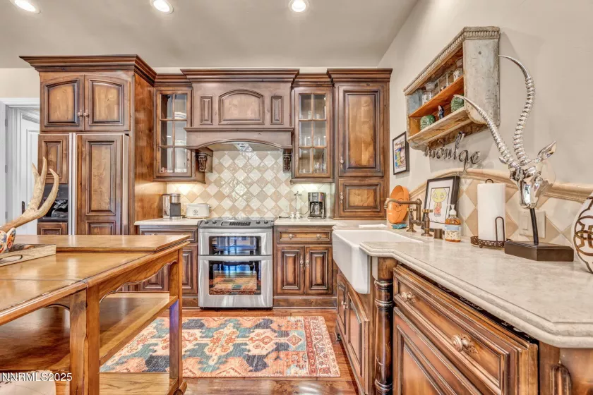 3820 Frost, Reno, Nevada 89511, 4 Bedrooms Bedrooms, ,6 BathroomsBathrooms,Residential,Residential,Frost,250053086
