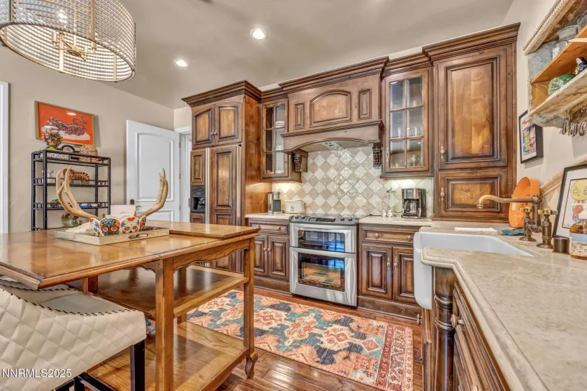 3820 Frost, Reno, Nevada 89511, 4 Bedrooms Bedrooms, ,6 BathroomsBathrooms,Residential,Residential,Frost,250053086