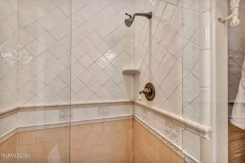 3820 Frost, Reno, Nevada 89511, 4 Bedrooms Bedrooms, ,6 BathroomsBathrooms,Residential,Residential,Frost,250053086
