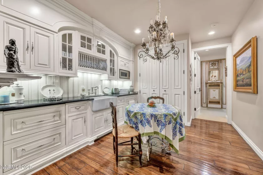 3820 Frost, Reno, Nevada 89511, 4 Bedrooms Bedrooms, ,6 BathroomsBathrooms,Residential,Residential,Frost,250053086