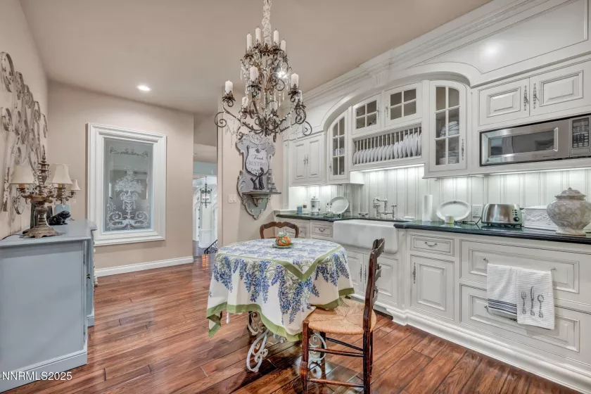 3820 Frost, Reno, Nevada 89511, 4 Bedrooms Bedrooms, ,6 BathroomsBathrooms,Residential,Residential,Frost,250053086