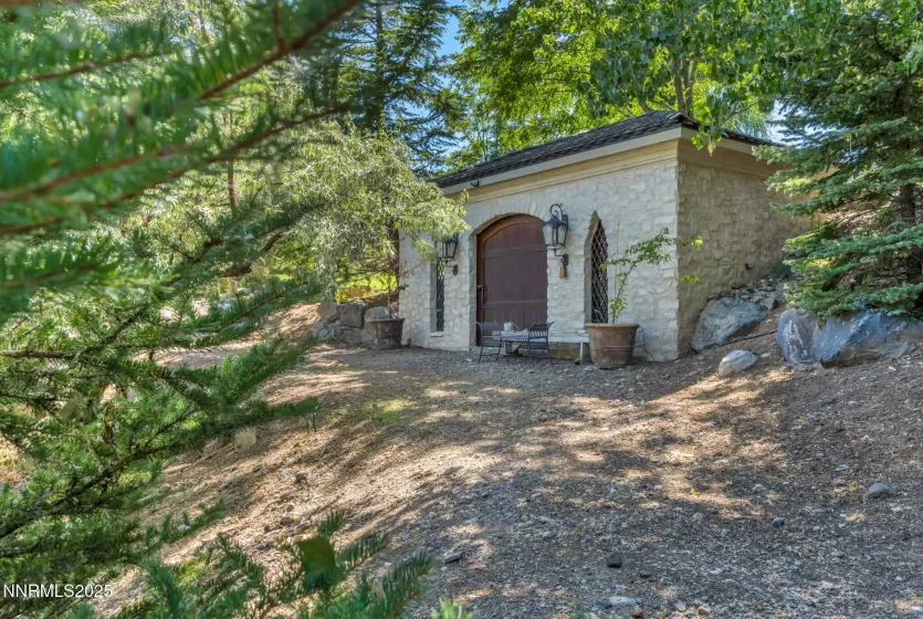3820 Frost, Reno, Nevada 89511, 4 Bedrooms Bedrooms, ,6 BathroomsBathrooms,Residential,Residential,Frost,250053086