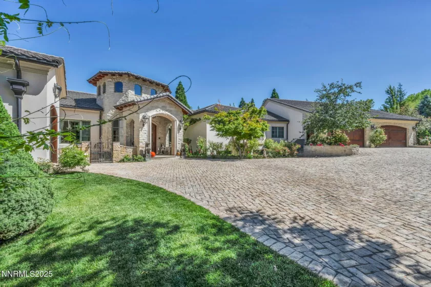3820 Frost, Reno, Nevada 89511, 4 Bedrooms Bedrooms, ,6 BathroomsBathrooms,Residential,Residential,Frost,250053086
