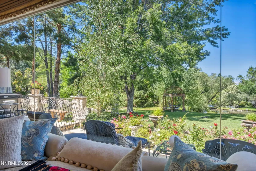 3820 Frost, Reno, Nevada 89511, 4 Bedrooms Bedrooms, ,6 BathroomsBathrooms,Residential,Residential,Frost,250053086