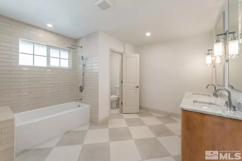 2495 Skyline, Reno, Nevada 89509, 4 Bedrooms Bedrooms, ,3 BathroomsBathrooms,Residential,Residential,Skyline,250004079