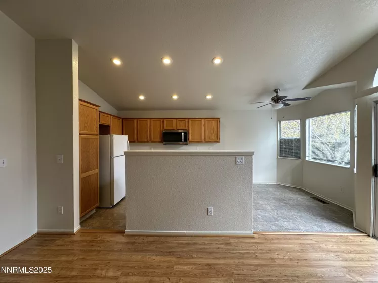 6136 Greenbrook, Reno, Nevada 89511, 4 Bedrooms Bedrooms, ,2 BathroomsBathrooms,Residential Lease,Manufactured,Greenbrook,250053090
