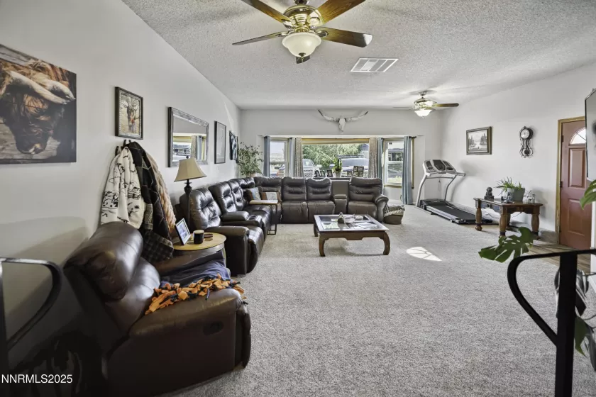 202 Summit, Winnemucca, Nevada 89445, 3 Bedrooms Bedrooms, ,2 BathroomsBathrooms,Residential,Residential,Summit,250053091
