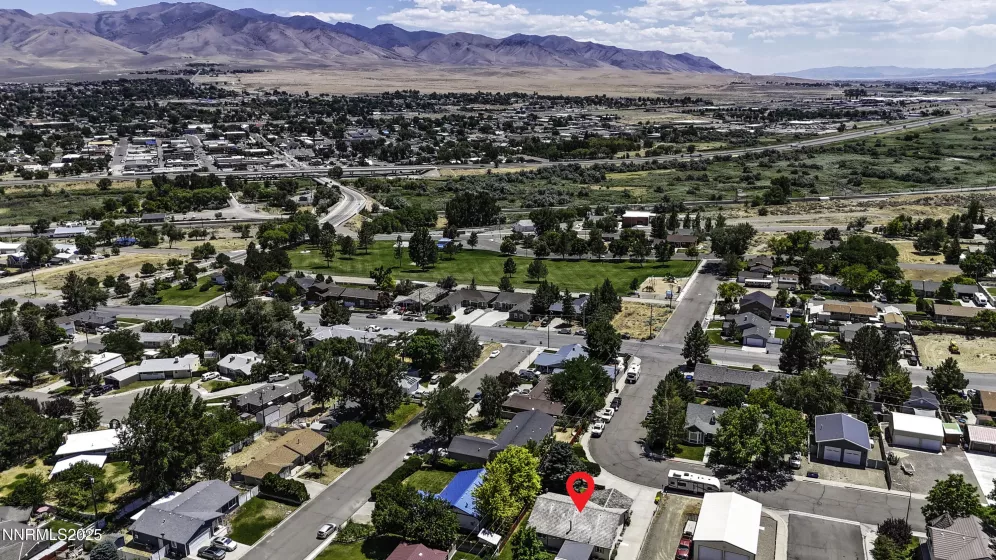 202 Summit, Winnemucca, Nevada 89445, 3 Bedrooms Bedrooms, ,2 BathroomsBathrooms,Residential,Residential,Summit,250053091