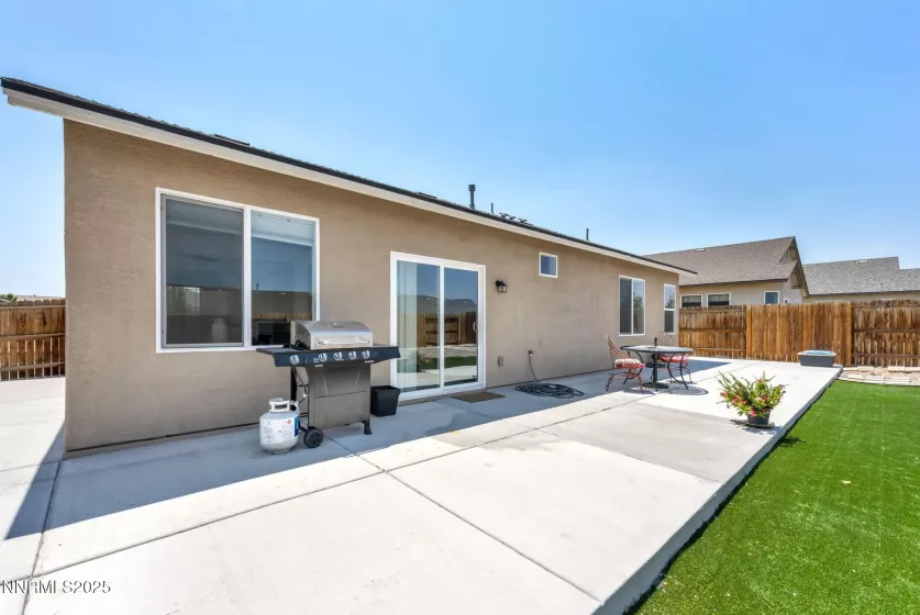 234 Red Oak, Fernley, Nevada 89408, 3 Bedrooms Bedrooms, ,2 BathroomsBathrooms,Residential,Residential,Red Oak,250053092