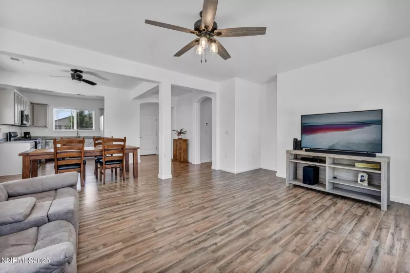 234 Red Oak, Fernley, Nevada 89408, 3 Bedrooms Bedrooms, ,2 BathroomsBathrooms,Residential,Residential,Red Oak,250053092