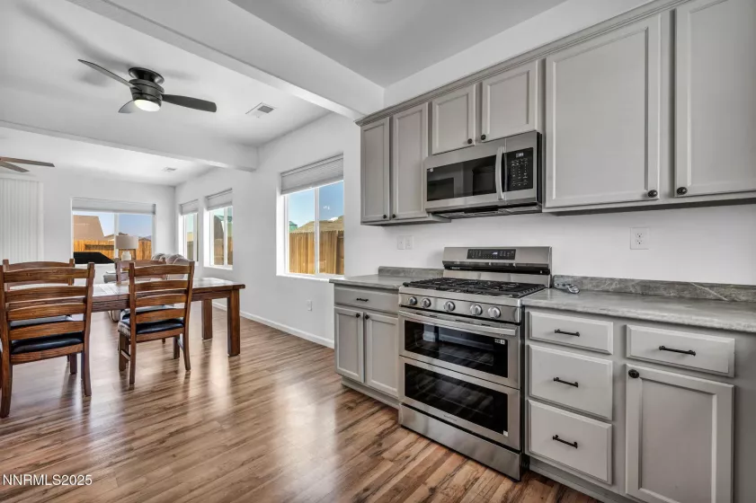 234 Red Oak, Fernley, Nevada 89408, 3 Bedrooms Bedrooms, ,2 BathroomsBathrooms,Residential,Residential,Red Oak,250053092