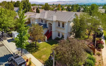 7302 Little Easy, Sparks, Nevada 89436, 4 Bedrooms Bedrooms, ,3 BathroomsBathrooms,Residential,Residential,Little Easy,250053094
