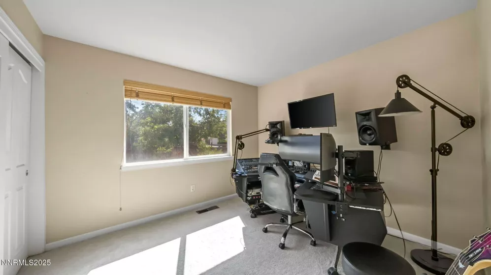 7302 Little Easy, Sparks, Nevada 89436, 4 Bedrooms Bedrooms, ,3 BathroomsBathrooms,Residential,Residential,Little Easy,250053094