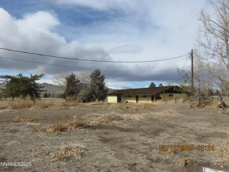 111 NV-208, Yerington, Nevada 89447, ,Commercial Sale,Residential,NV-208,250053096