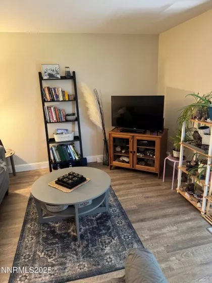 1535 Delucchi, Reno, Nevada 89502, 2 Bedrooms Bedrooms, ,1 BathroomBathrooms,Residential,Residential,Delucchi,250053099