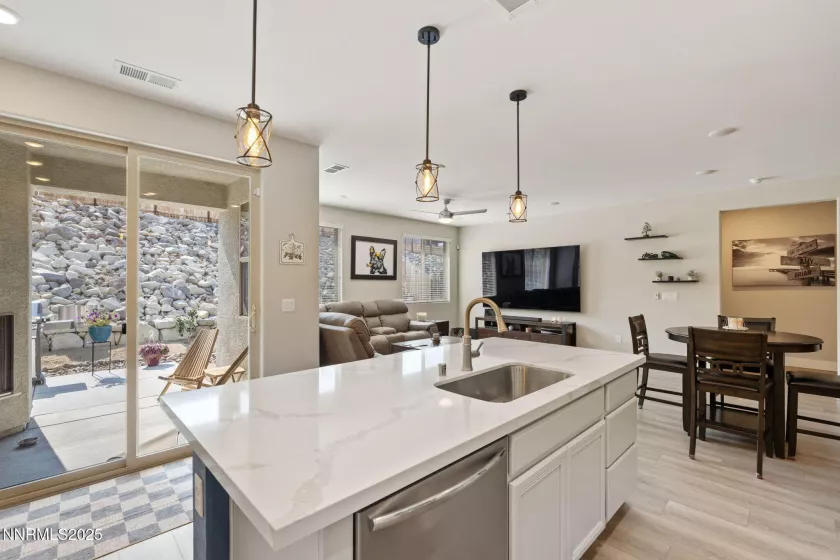 32 Stellar, Carson City, Nevada 89705, 4 Bedrooms Bedrooms, ,3 BathroomsBathrooms,Residential,Residential,Stellar,250053097