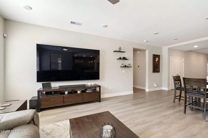 32 Stellar, Carson City, Nevada 89705, 4 Bedrooms Bedrooms, ,3 BathroomsBathrooms,Residential,Residential,Stellar,250053097