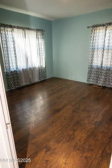406 5th, Winnemucca, Nevada 89445, 5 Bedrooms Bedrooms, ,2 BathroomsBathrooms,Residential,Residential,5th,250053098
