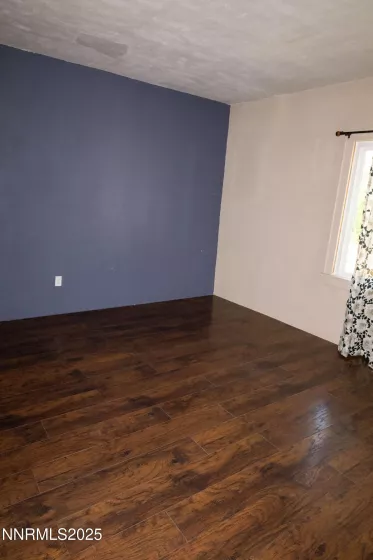 406 5th, Winnemucca, Nevada 89445, 5 Bedrooms Bedrooms, ,2 BathroomsBathrooms,Residential,Residential,5th,250053098