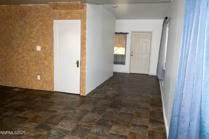 406 5th, Winnemucca, Nevada 89445, 5 Bedrooms Bedrooms, ,2 BathroomsBathrooms,Residential,Residential,5th,250053098