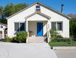 406 5th, Winnemucca, Nevada 89445, 5 Bedrooms Bedrooms, ,2 BathroomsBathrooms,Residential,Residential,5th,250053098