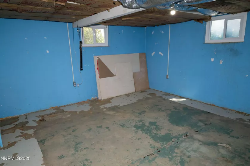 406 5th, Winnemucca, Nevada 89445, 5 Bedrooms Bedrooms, ,2 BathroomsBathrooms,Residential,Residential,5th,250053098