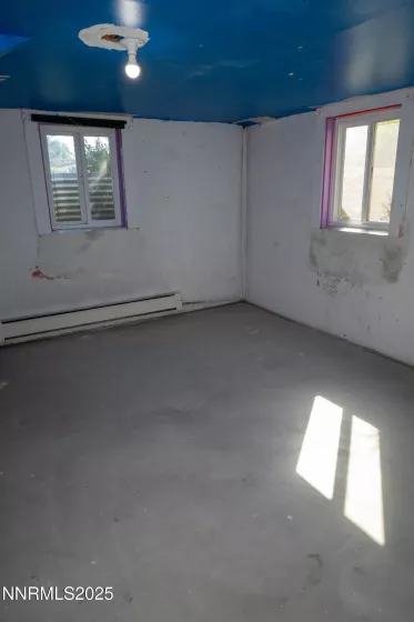406 5th, Winnemucca, Nevada 89445, 5 Bedrooms Bedrooms, ,2 BathroomsBathrooms,Residential,Residential,5th,250053098