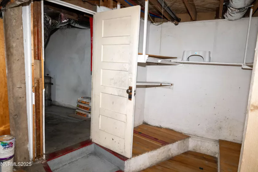 406 5th, Winnemucca, Nevada 89445, 5 Bedrooms Bedrooms, ,2 BathroomsBathrooms,Residential,Residential,5th,250053098
