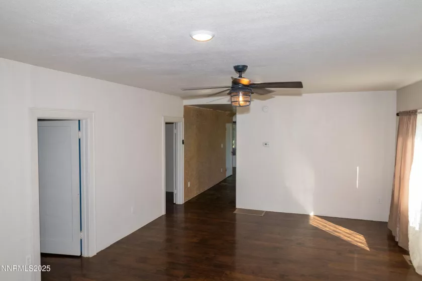 406 5th, Winnemucca, Nevada 89445, 5 Bedrooms Bedrooms, ,2 BathroomsBathrooms,Residential,Residential,5th,250053098