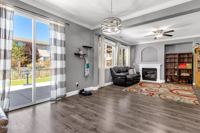 3706 Lepus, Sparks, Nevada 89436, 4 Bedrooms Bedrooms, ,3 BathroomsBathrooms,Residential,Residential,Lepus,250053100