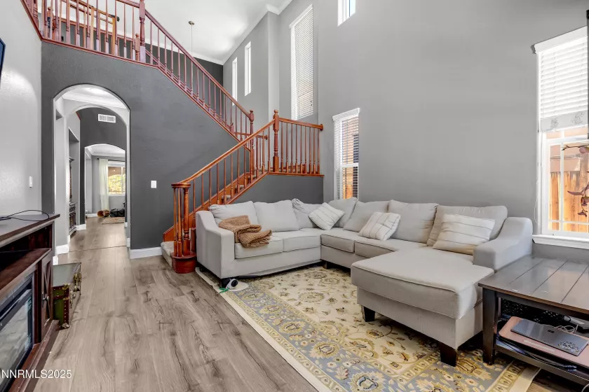 3706 Lepus, Sparks, Nevada 89436, 4 Bedrooms Bedrooms, ,3 BathroomsBathrooms,Residential,Residential,Lepus,250053100