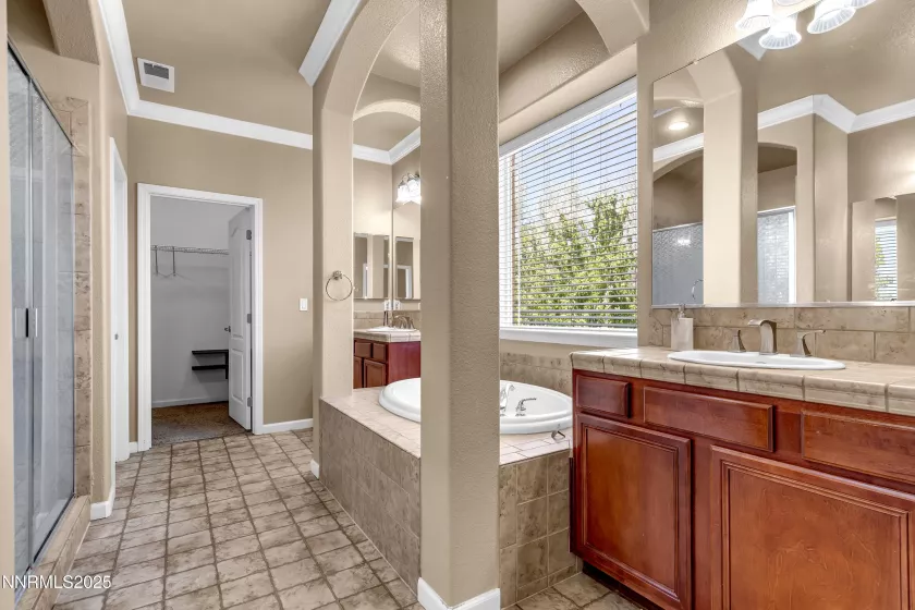 3706 Lepus, Sparks, Nevada 89436, 4 Bedrooms Bedrooms, ,3 BathroomsBathrooms,Residential,Residential,Lepus,250053100