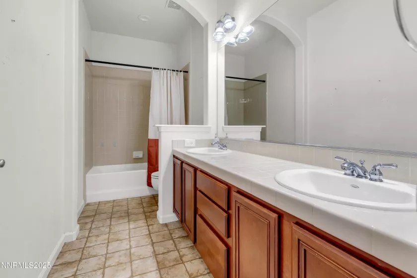 3706 Lepus, Sparks, Nevada 89436, 4 Bedrooms Bedrooms, ,3 BathroomsBathrooms,Residential,Residential,Lepus,250053100