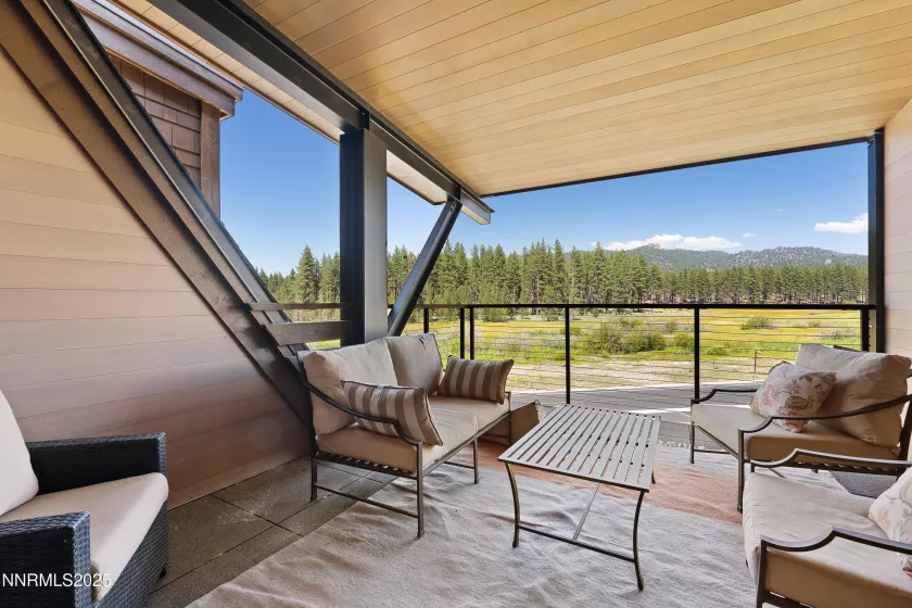 17 Beach Club, Stateline, Nevada 89449, 4 Bedrooms Bedrooms, ,5 BathroomsBathrooms,Residential,Residential,Beach Club,250053103