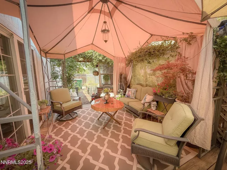Deck off formal dining Room/Rec Room