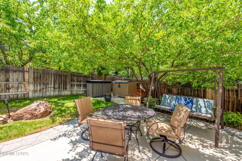 4999 Foxcreek, Reno, Nevada 89519, 4 Bedrooms Bedrooms, ,3 BathroomsBathrooms,Residential,Residential,Foxcreek,250053105