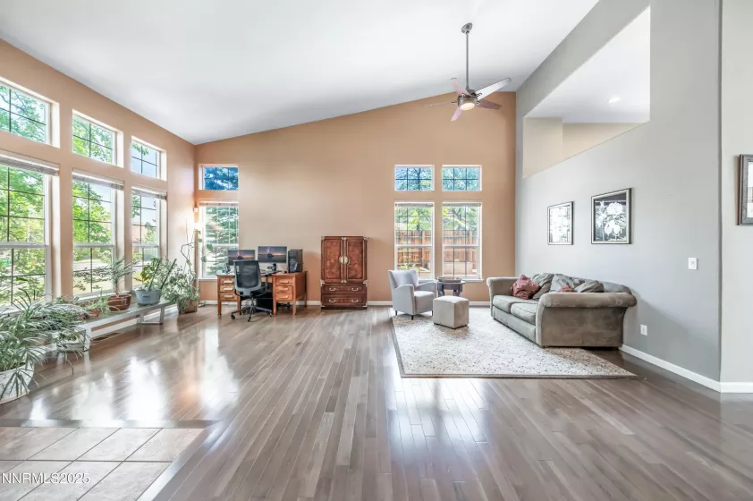 4999 Foxcreek, Reno, Nevada 89519, 4 Bedrooms Bedrooms, ,3 BathroomsBathrooms,Residential,Residential,Foxcreek,250053105