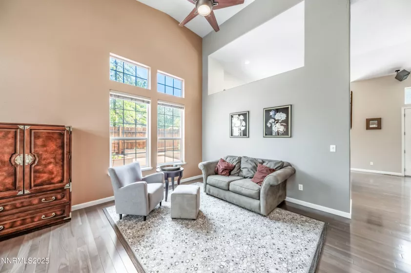 4999 Foxcreek, Reno, Nevada 89519, 4 Bedrooms Bedrooms, ,3 BathroomsBathrooms,Residential,Residential,Foxcreek,250053105