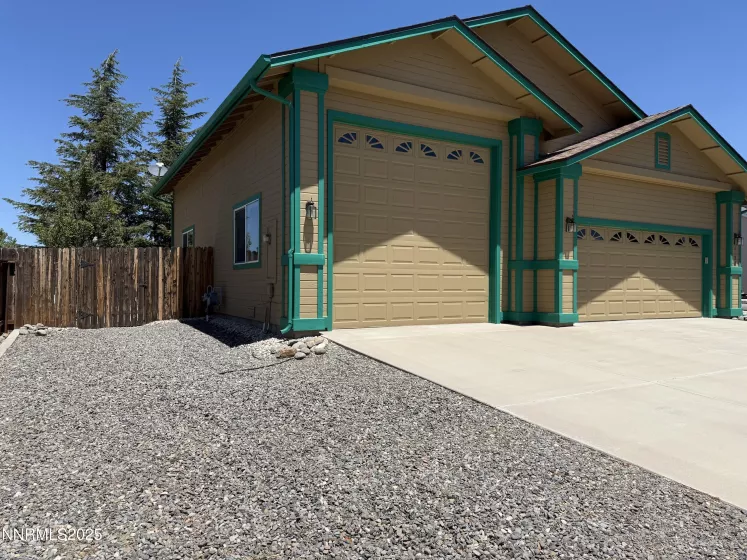 RV access and RV Garage