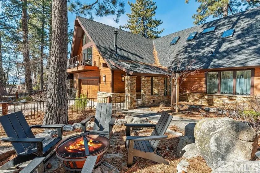 88 Skyland, Zephyr Cove, Nevada 89448, 3 Bedrooms Bedrooms, ,5 BathroomsBathrooms,Residential,Residential,Skyland,250053109