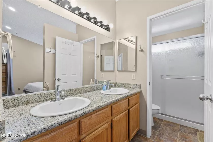 6320 Moon Ridge, Reno, Nevada 89523, 3 Bedrooms Bedrooms, ,2 BathroomsBathrooms,Residential,Residential,Moon Ridge,250053111