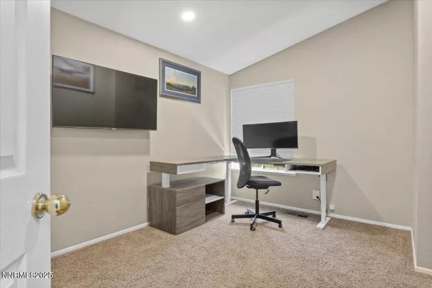 6320 Moon Ridge, Reno, Nevada 89523, 3 Bedrooms Bedrooms, ,2 BathroomsBathrooms,Residential,Residential,Moon Ridge,250053111