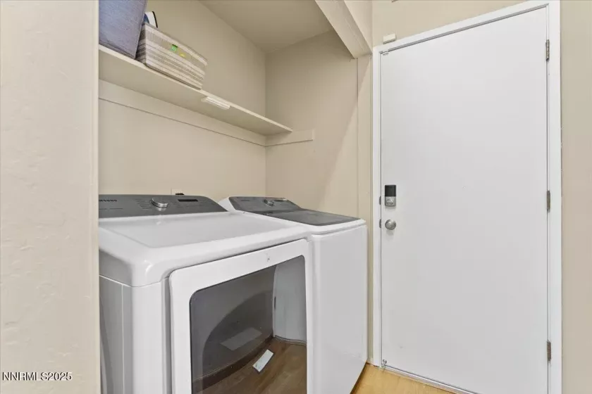 6320 Moon Ridge, Reno, Nevada 89523, 3 Bedrooms Bedrooms, ,2 BathroomsBathrooms,Residential,Residential,Moon Ridge,250053111