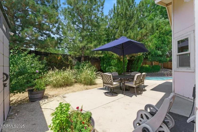 6320 Moon Ridge, Reno, Nevada 89523, 3 Bedrooms Bedrooms, ,2 BathroomsBathrooms,Residential,Residential,Moon Ridge,250053111
