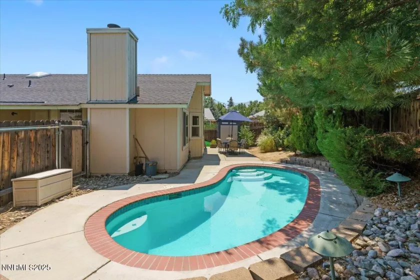 6320 Moon Ridge, Reno, Nevada 89523, 3 Bedrooms Bedrooms, ,2 BathroomsBathrooms,Residential,Residential,Moon Ridge,250053111