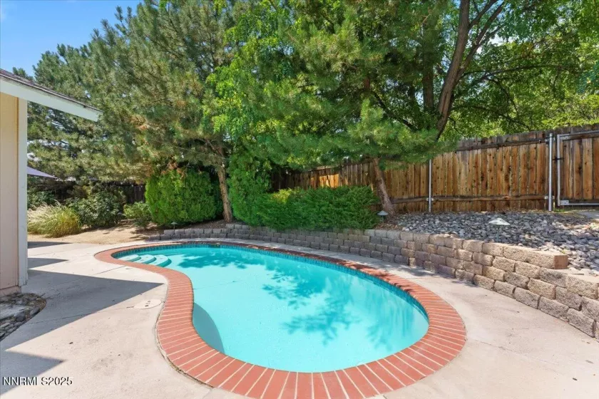 6320 Moon Ridge, Reno, Nevada 89523, 3 Bedrooms Bedrooms, ,2 BathroomsBathrooms,Residential,Residential,Moon Ridge,250053111